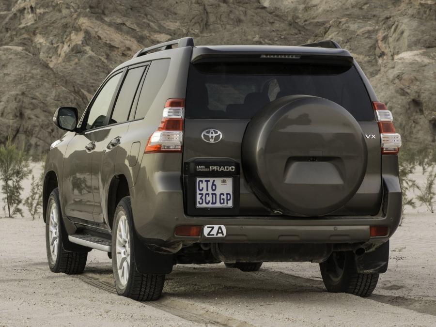  Toyota Land Cruiser Prado 2013 года  (ZA) (фото 8 из 16)